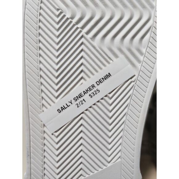 P448 Sally Hightop Sneaker Size 36 - Picture 8 of 10